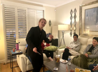 Versatile magician for events Los Angeles doing magic tricks at a private event | Altus Entertainment